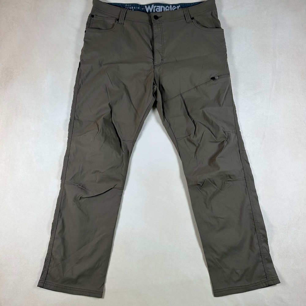 Wrangler ATG Mens 38x30 Hiking Pants Khaki Stretch Nylon Utility Outdoor
